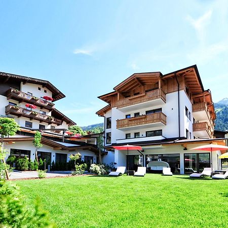 Hotel Theresia Ramsau im Zillertal Exterior photo