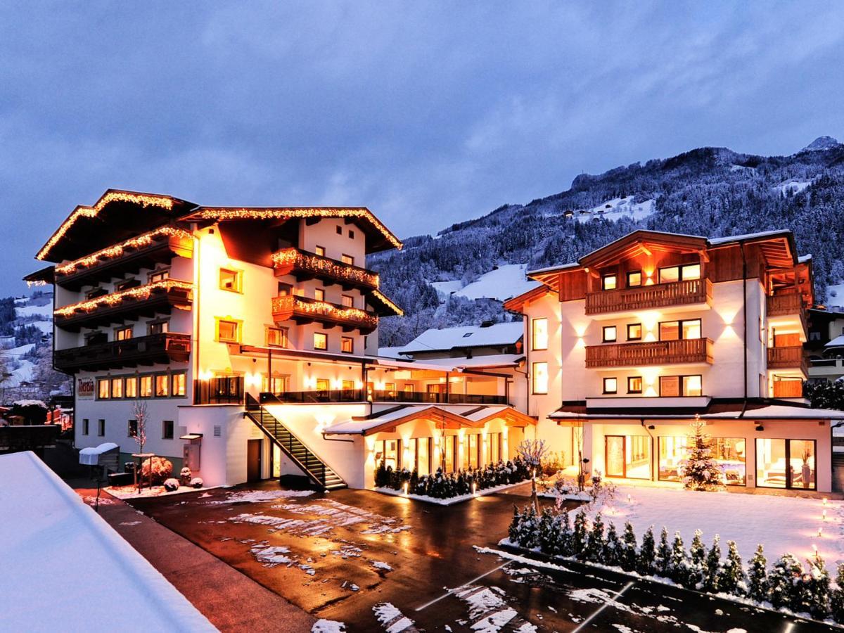 Hotel Theresia Ramsau im Zillertal Exterior photo