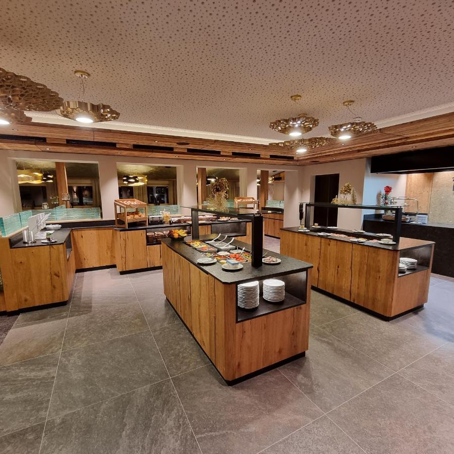Hotel Theresia Ramsau im Zillertal Exterior photo
