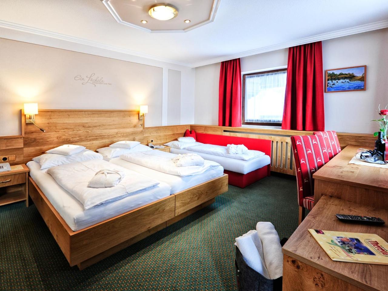 Hotel Theresia Ramsau im Zillertal Exterior photo