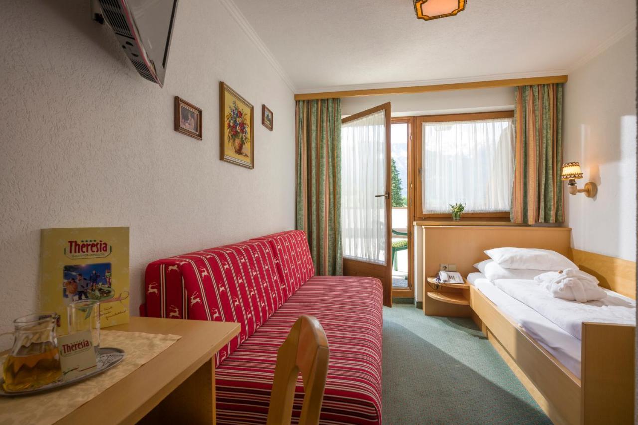 Hotel Theresia Ramsau im Zillertal Exterior photo