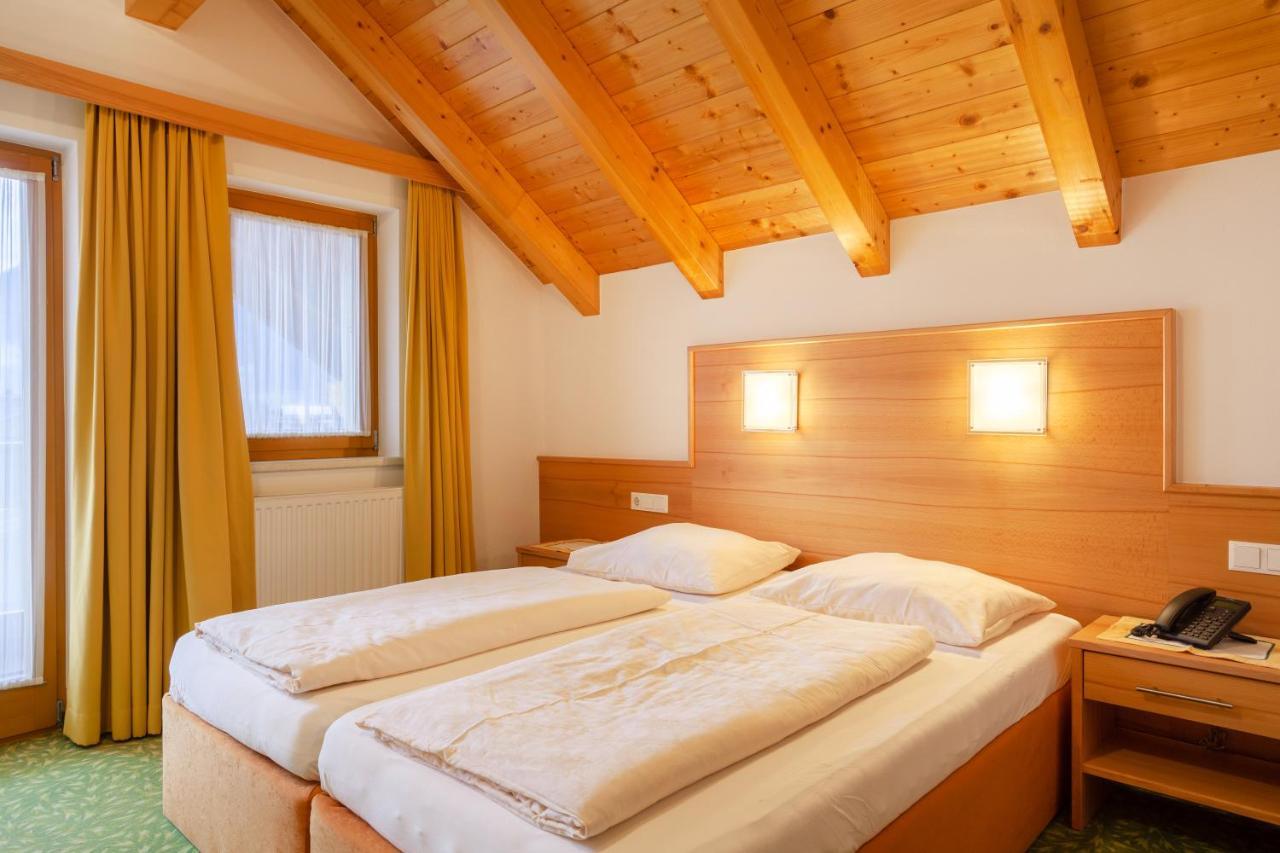 Hotel Theresia Ramsau im Zillertal Exterior photo