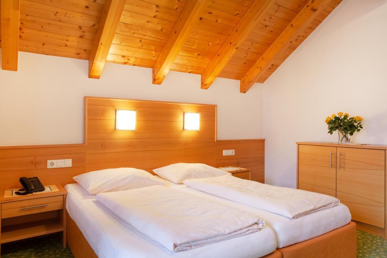 Hotel Theresia Ramsau im Zillertal Exterior photo